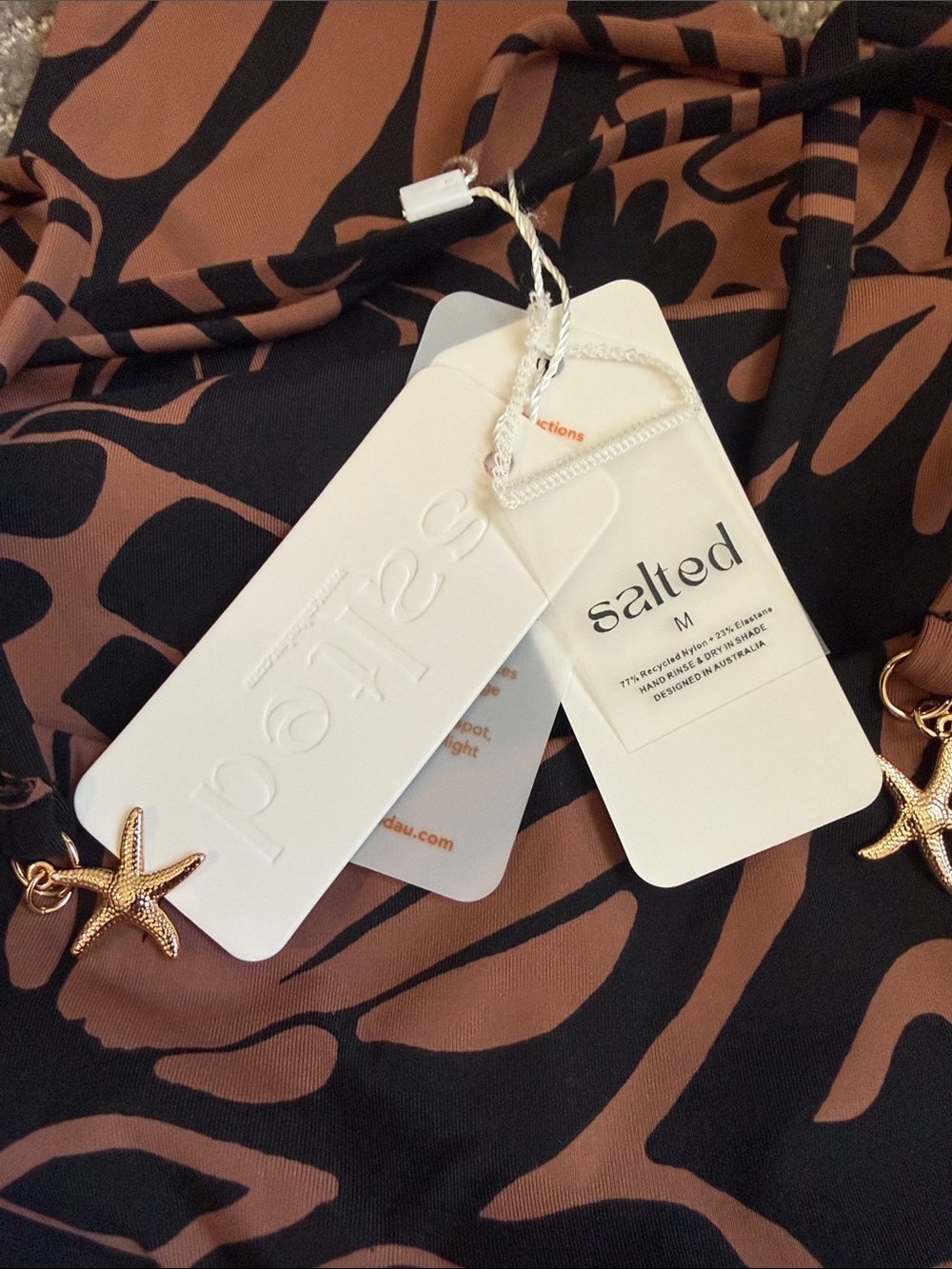 Salted AU TIE UP ONE PIECE COCO SHELL - Picture 11 of 11